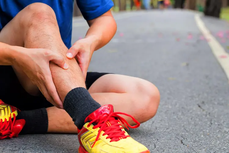 Shin Splints Treatment: Physiotherapy, Stretches, and Recovery Tips
